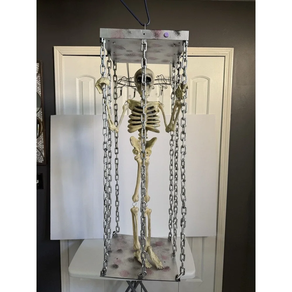 VTG Gemmy Skeleton Hanging Animated Caged Screaming Motion & Sound Activated 36